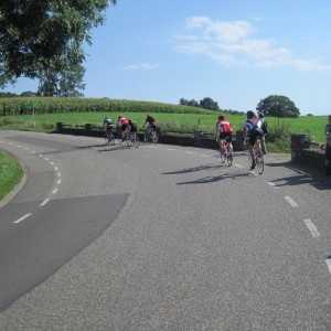 Stalen benen op het water en de kant! Met Oud Laga fietsen rondom het Drielandenpunt.